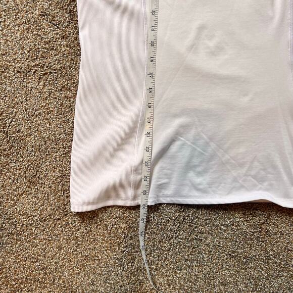 Under Armour Train Cold Weather Funnel Neck.  White.  Women's Size Large - Picture 5 of 7